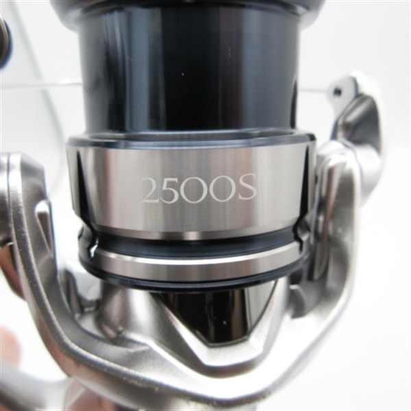 １９ストラディック２５００Ｓ